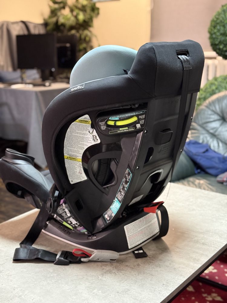 Автокрісло Evenflo EveryStage LX від 0 до 12 років
