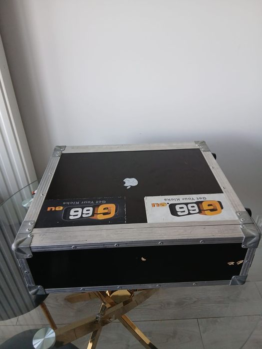 Fractal Axe Fx 2 mark II, wraz ze sterownikiem midi.