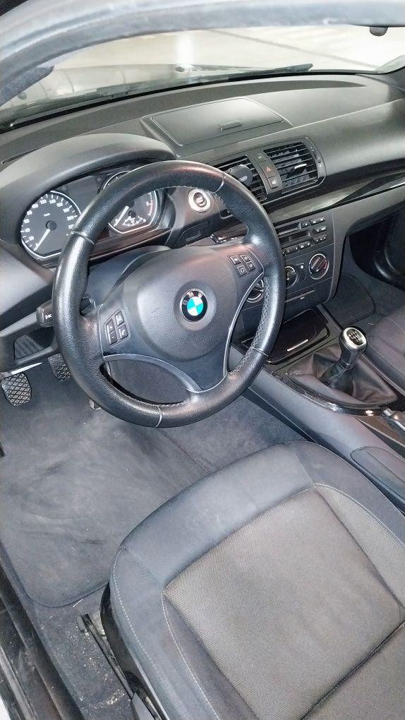 BMW 116D 2010 poucos kms