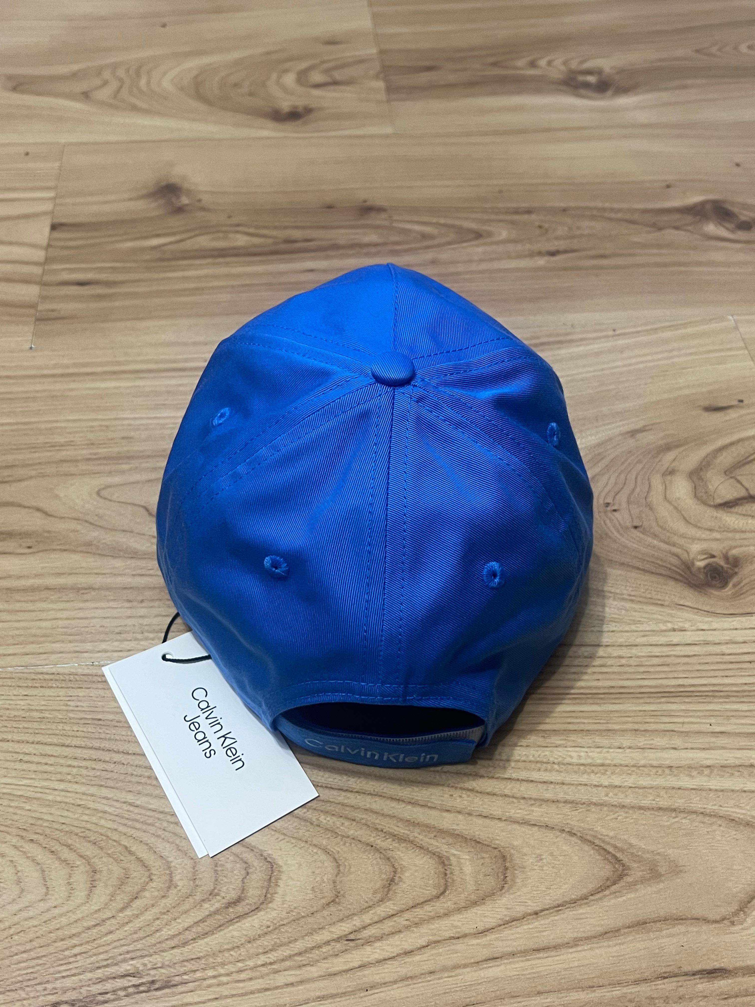 Calvin Klein czapka z daszkiem S/M i L/XL