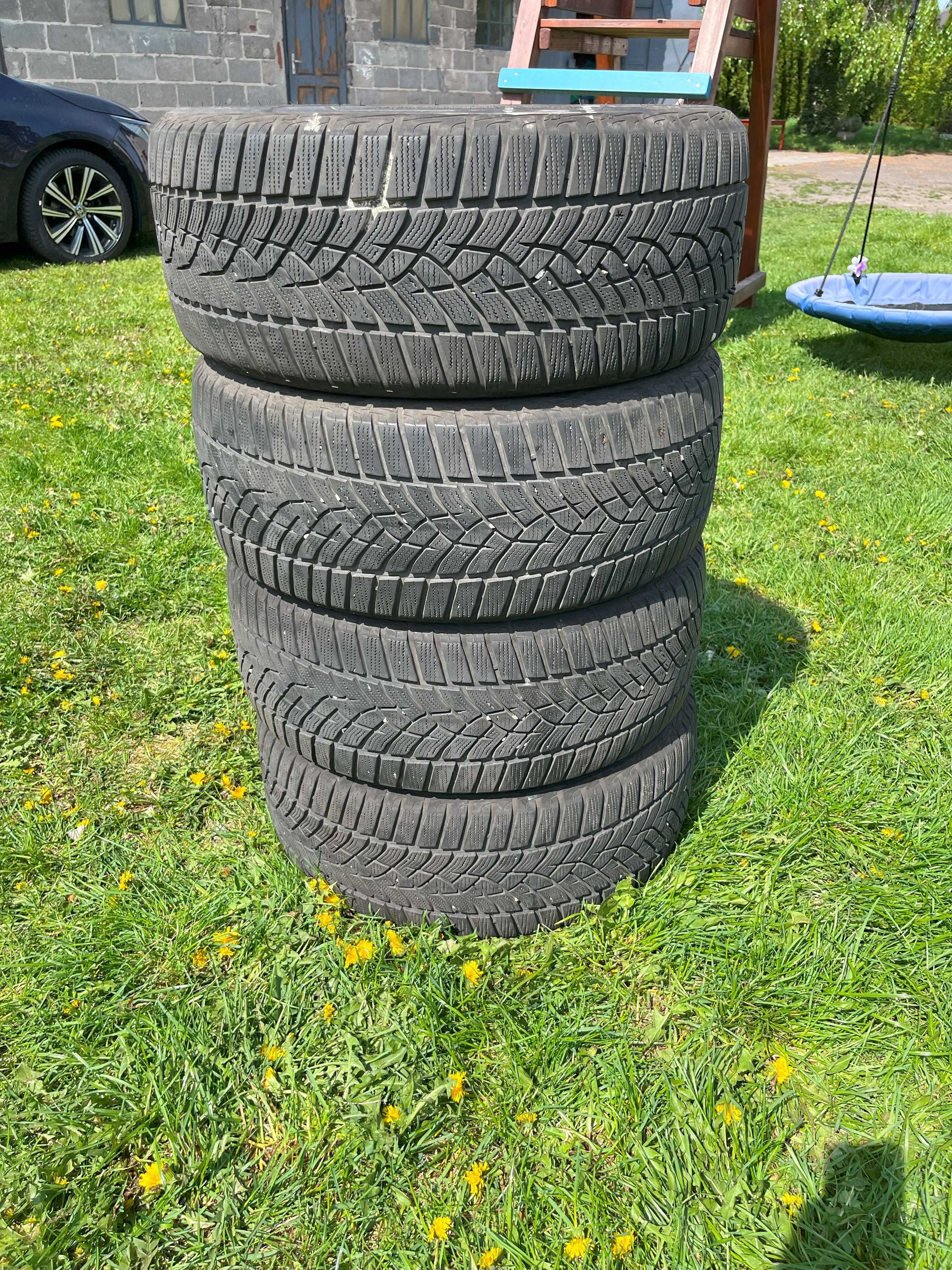 4 szt. zimowe opony GoodYear Ultragrip Performance + 225/45/R17