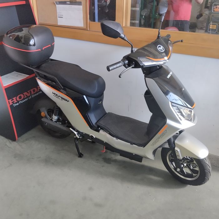 Scooter elétrica Azores x1