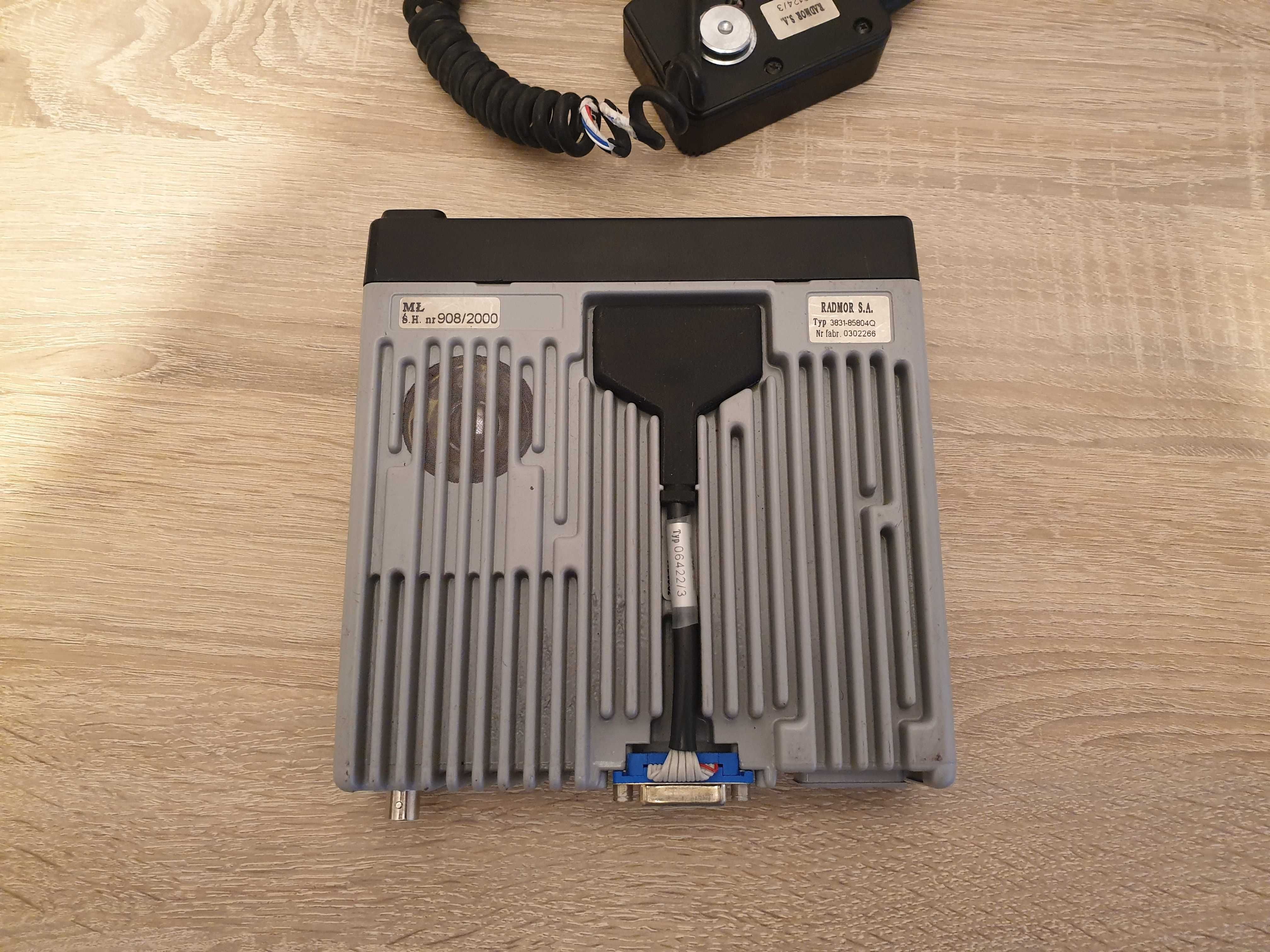 Unitra Radmor 3831 to 3801 radiotelefon radiostacja milicja taxi straż