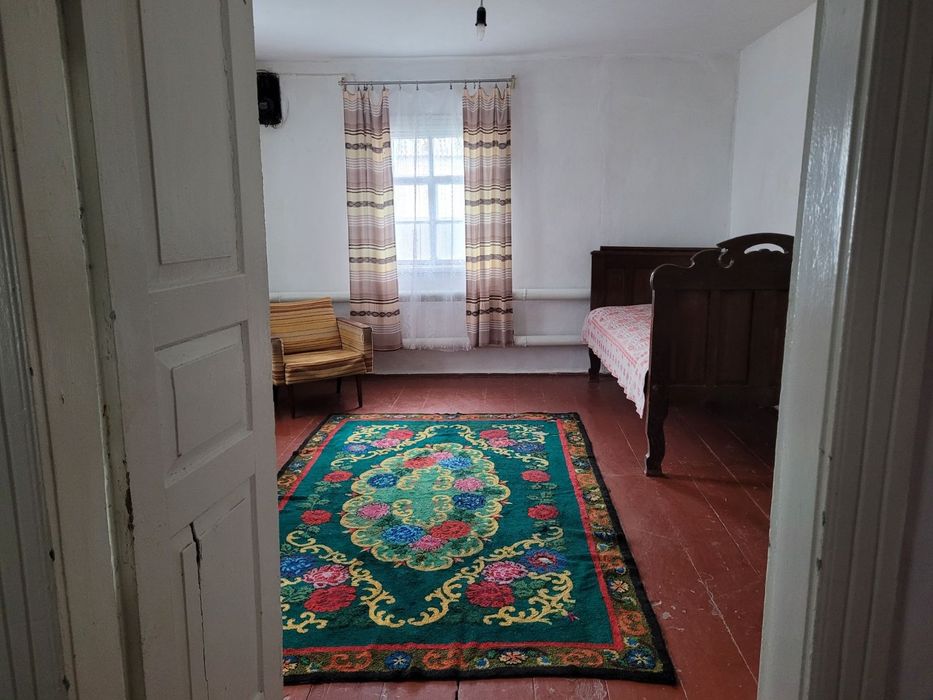 Будинок в центрі села Пилипча