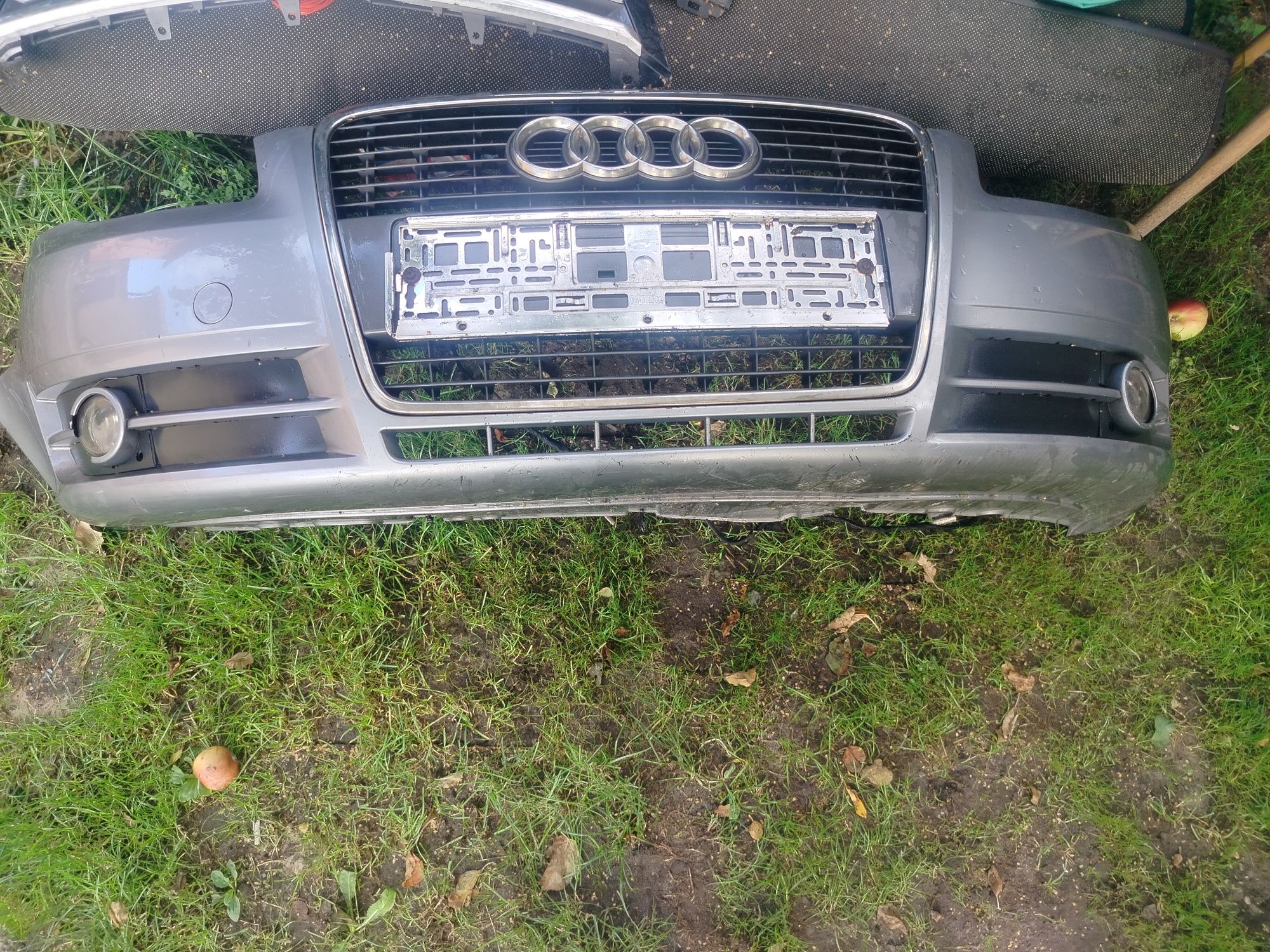 Zderzak Audi a4 B7 przedni kompletny