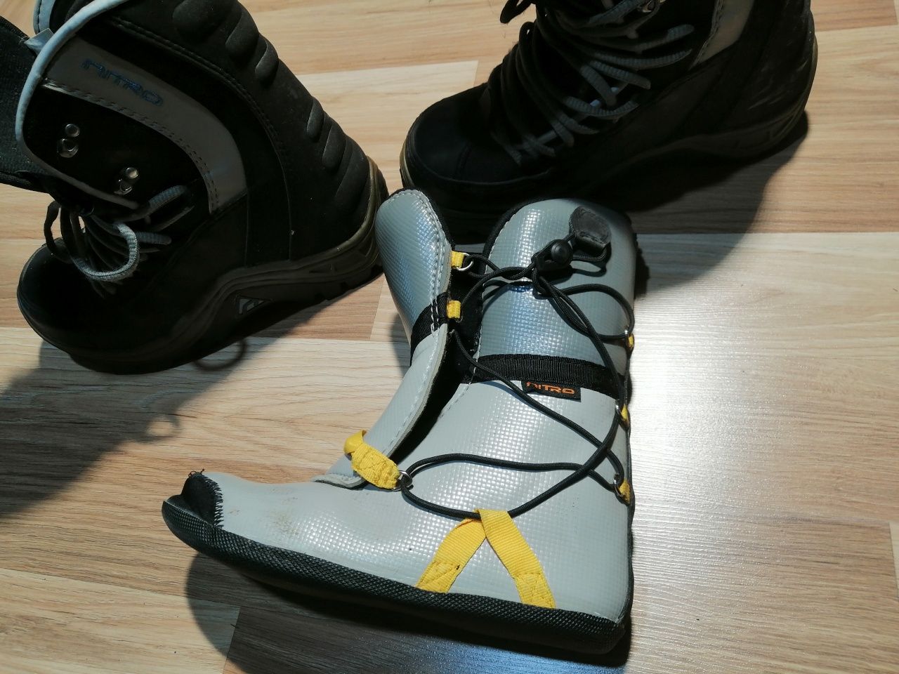 Buty snowboardowe Nitro wrap liner w rozmiarze 41