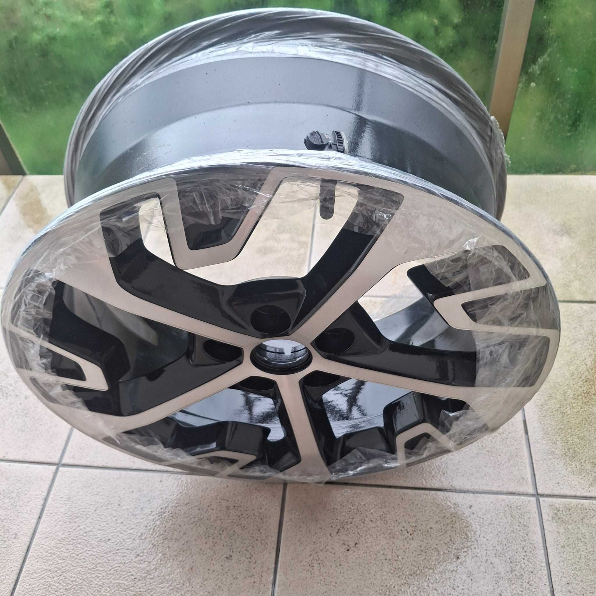 sprzedam felgę aluminiową KIA Sportage