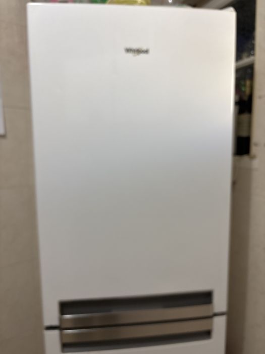 Frigorifico, branco . Impecavel , muito estimado.