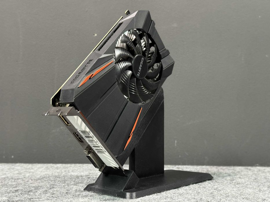 Gigabyte GTX 1050 2GB GV-N1050D5-2GD | Бюджетне рішення