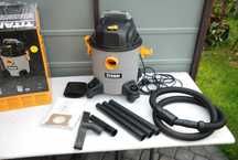 Titan 1400 W odkurzacz 20 l.