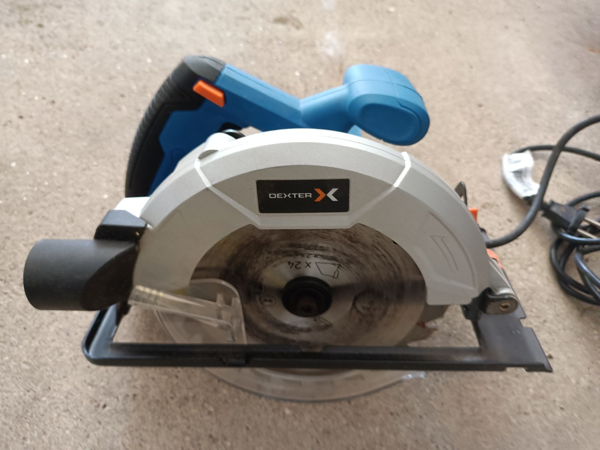 Serra elétrica 1300w