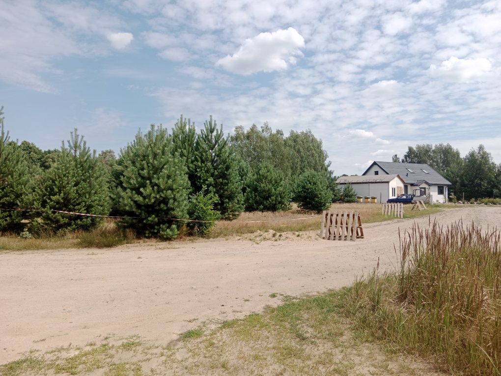 Działka budowlana 1865 M2