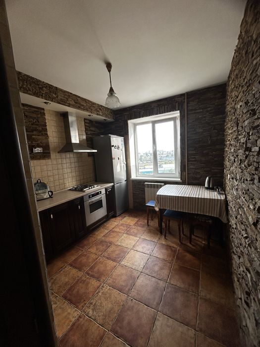 Оренда  2-х кімн. квартири масив ДВРЗ ул. Алма-Атинська