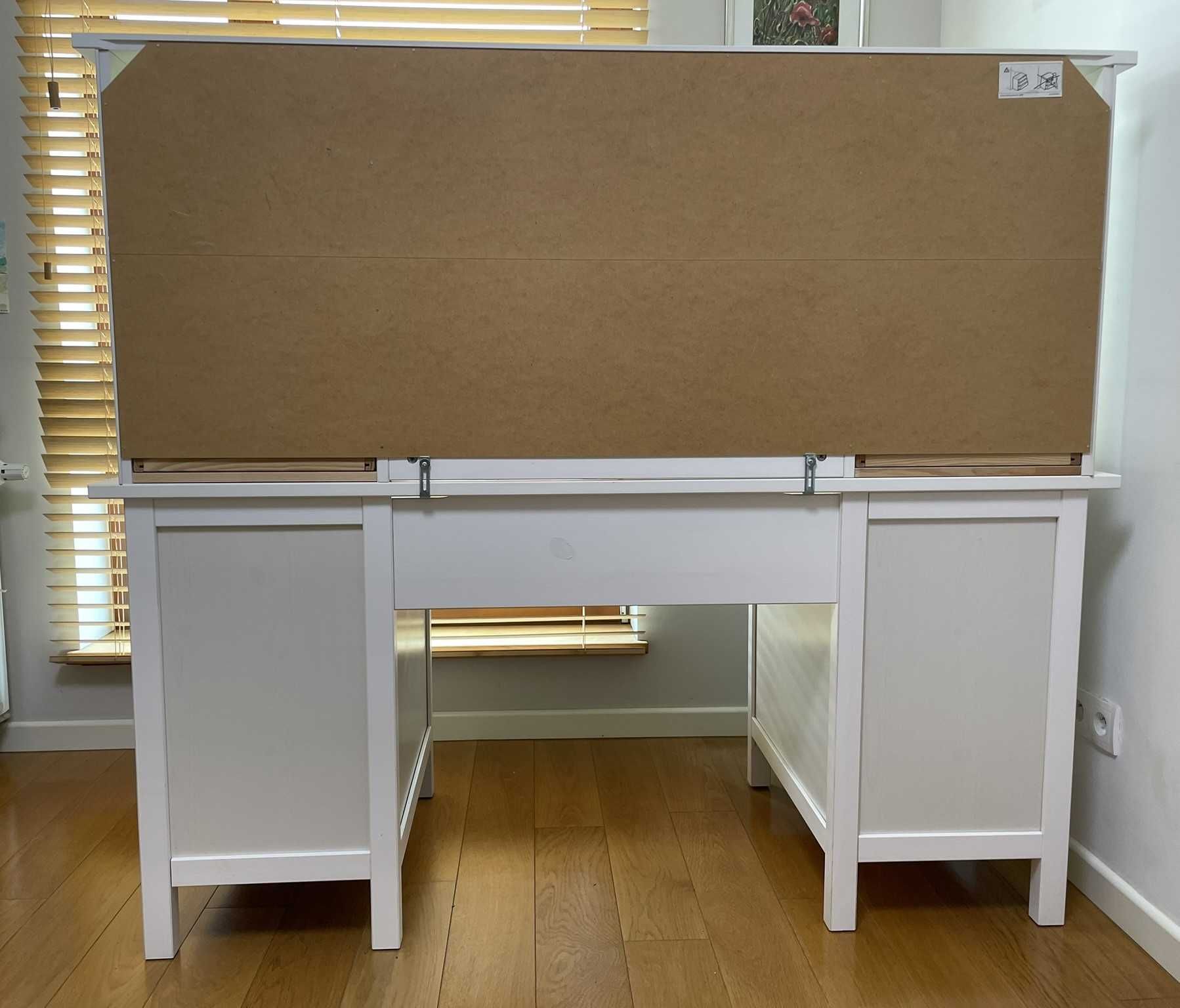 Biurko drewniane Hemnes IKEA z nadstawką (dostawką), bejcowane, białe