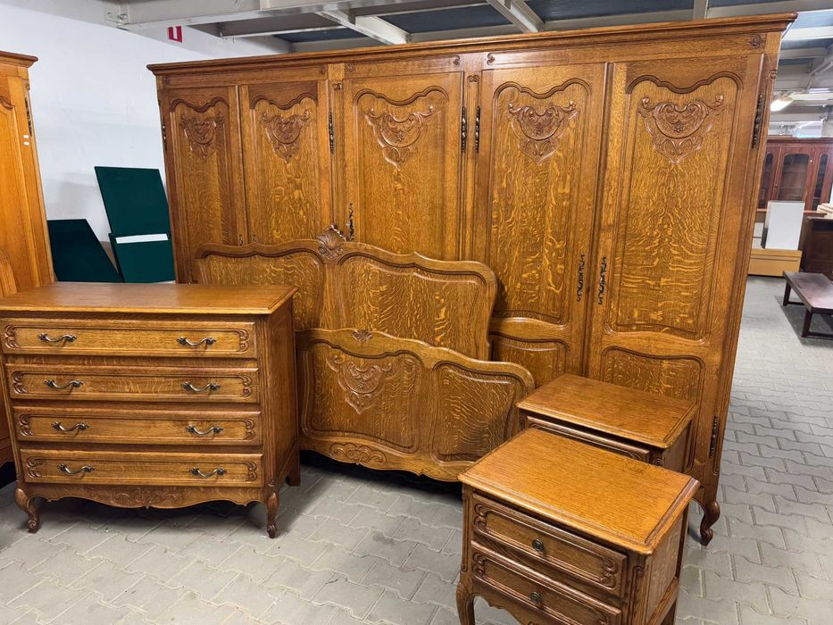 Sypialnia Ludwik szafa pięciodrzwiowa komoda łóżko szafki nocne zestaw