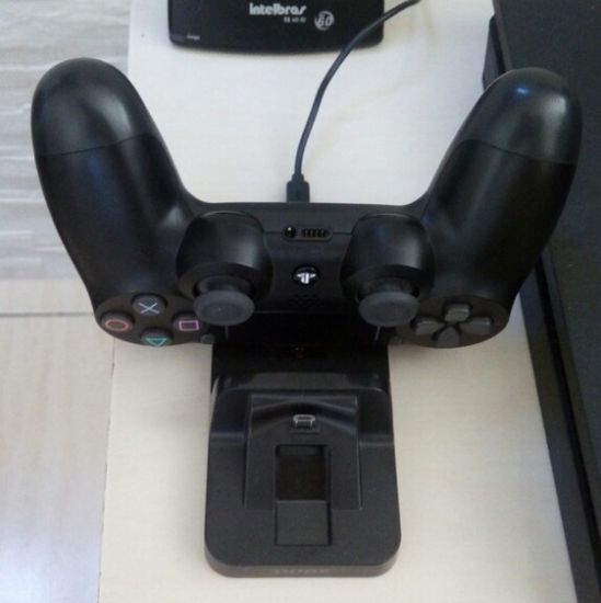 Carregador de Comando PS4 e XBox