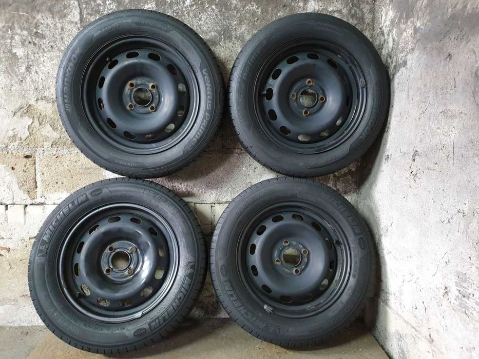 Felgi Stalowe Koła Ford R15 4x108 6JX15H2 ET 45 centr 63,3mm
