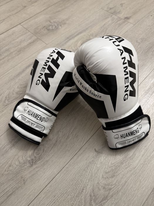 Боксерьскі рукавички