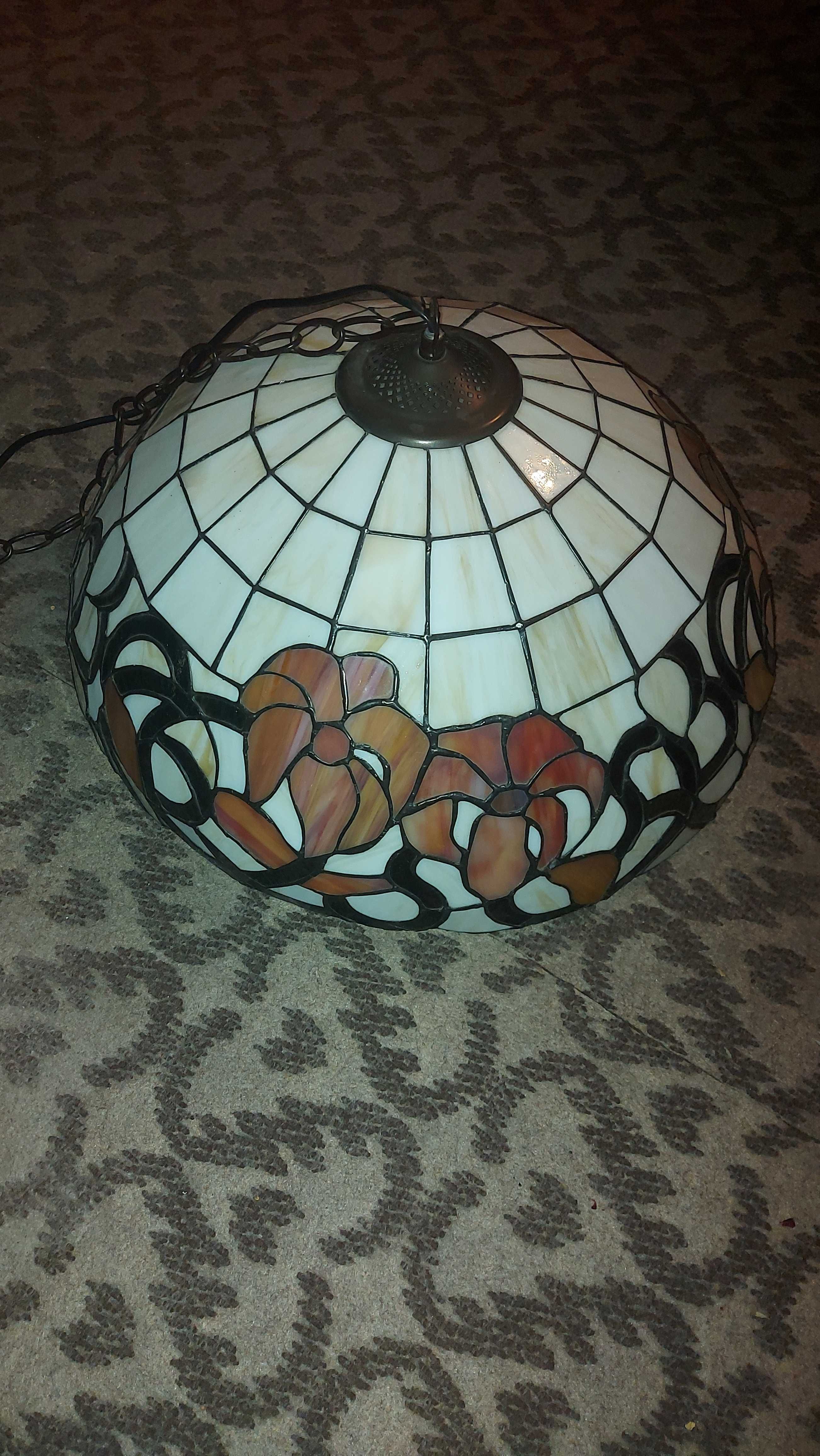 Piekna lampa witrażowa styl Tiffany