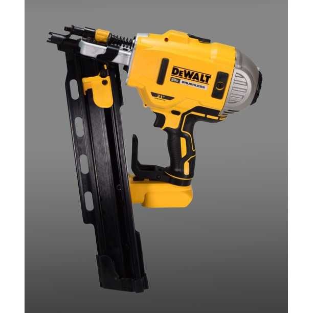 Гвоздезабиватель  Бесщеточный нейлер DEWALT DCN21PLB