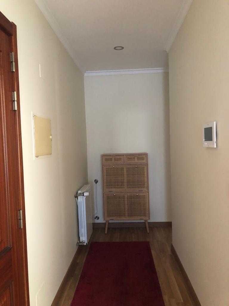 Vende-se T1 remodelado e mobilado no inicio de S. Bernardo em Aveiro