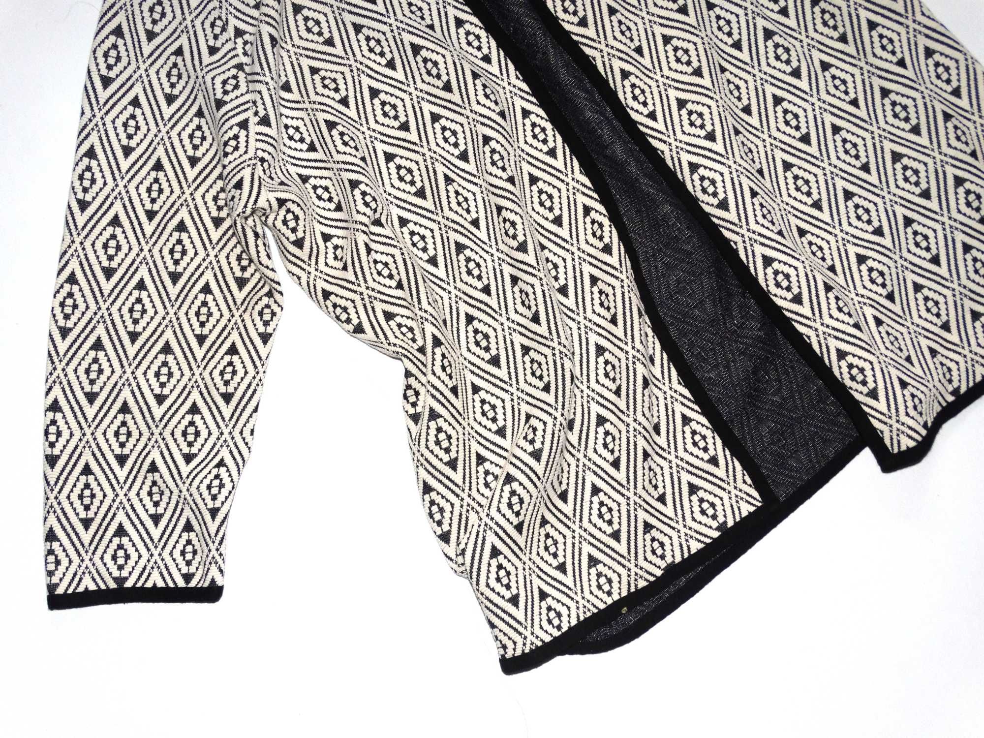 _F&F_Fajny nowy sweter-narzutka do pracy_R.46/48_