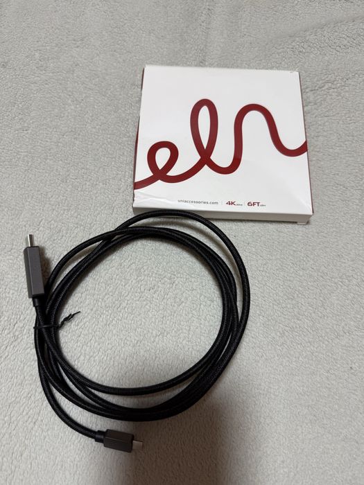Кабель Uni USB-C - HDMI