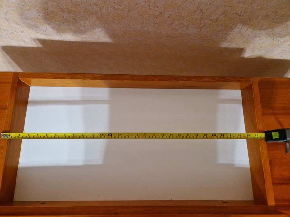 Stół drewniany kuchenny