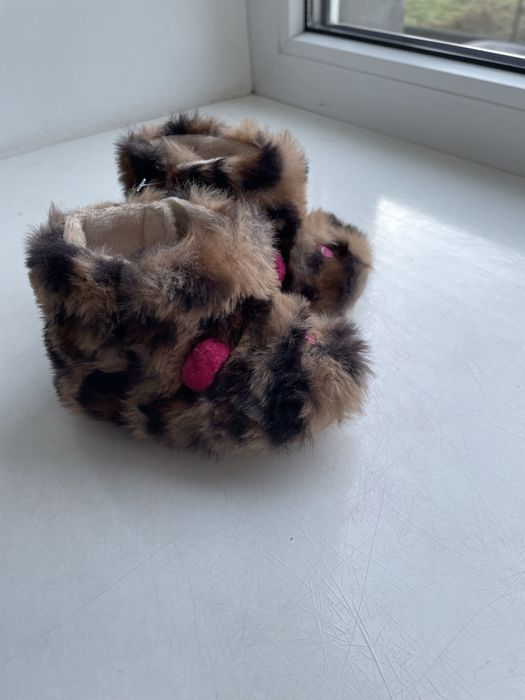 Тапочки нові