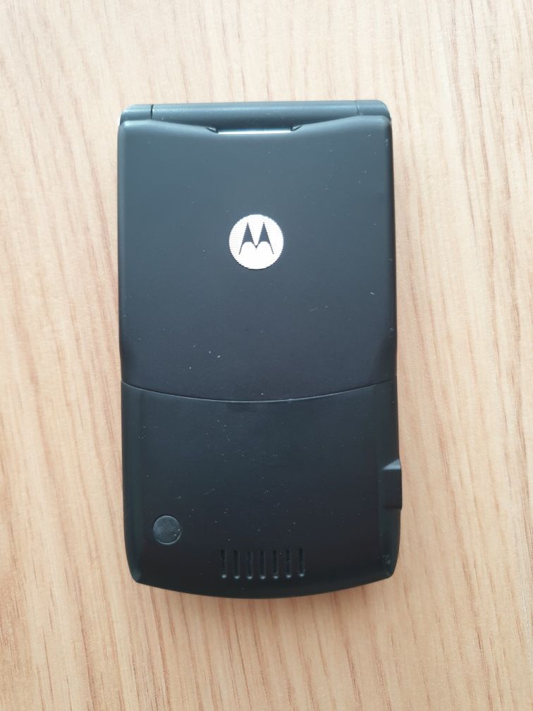 Motorola V3 em caixa