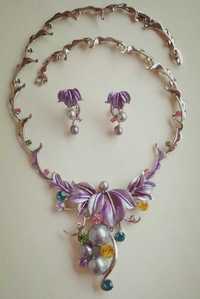 Набор нарядный цветочный, серьги и ожерелья с камушками и жемчугом