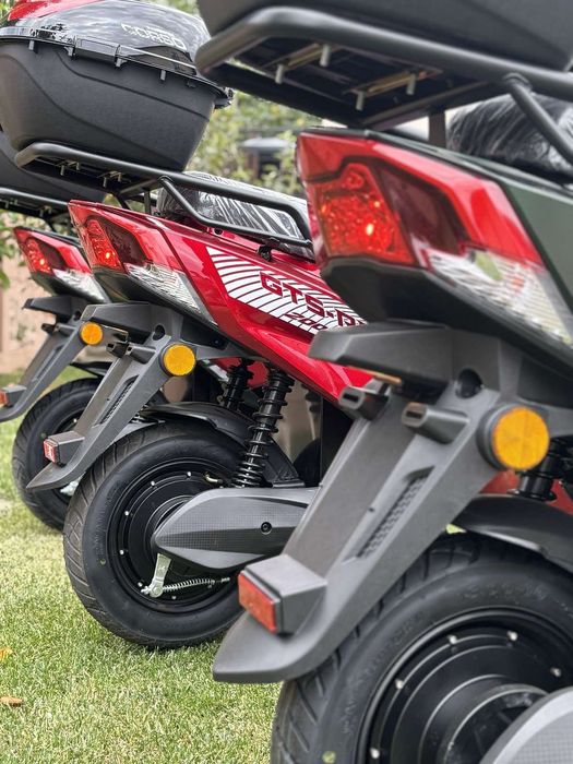 Електроскутер Corso GTS RR Pro 1500W 72V/32Ah батареї ЛІТІЙ-ЗАЛІЗО-ФОС