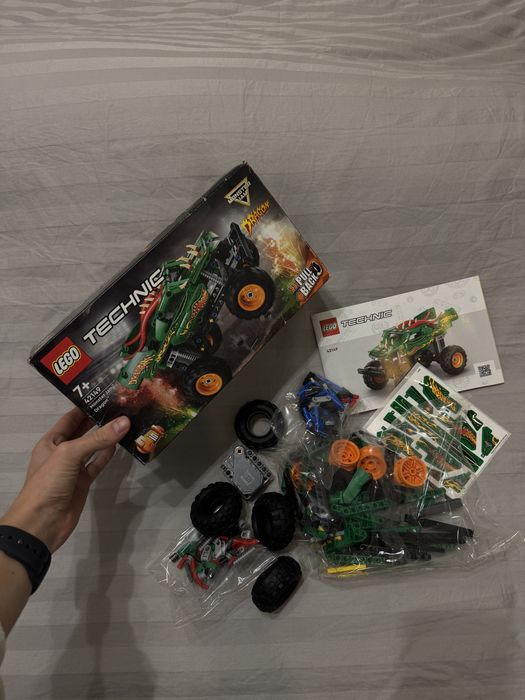 LEGO Technic Monster Jam Dragon новий набір