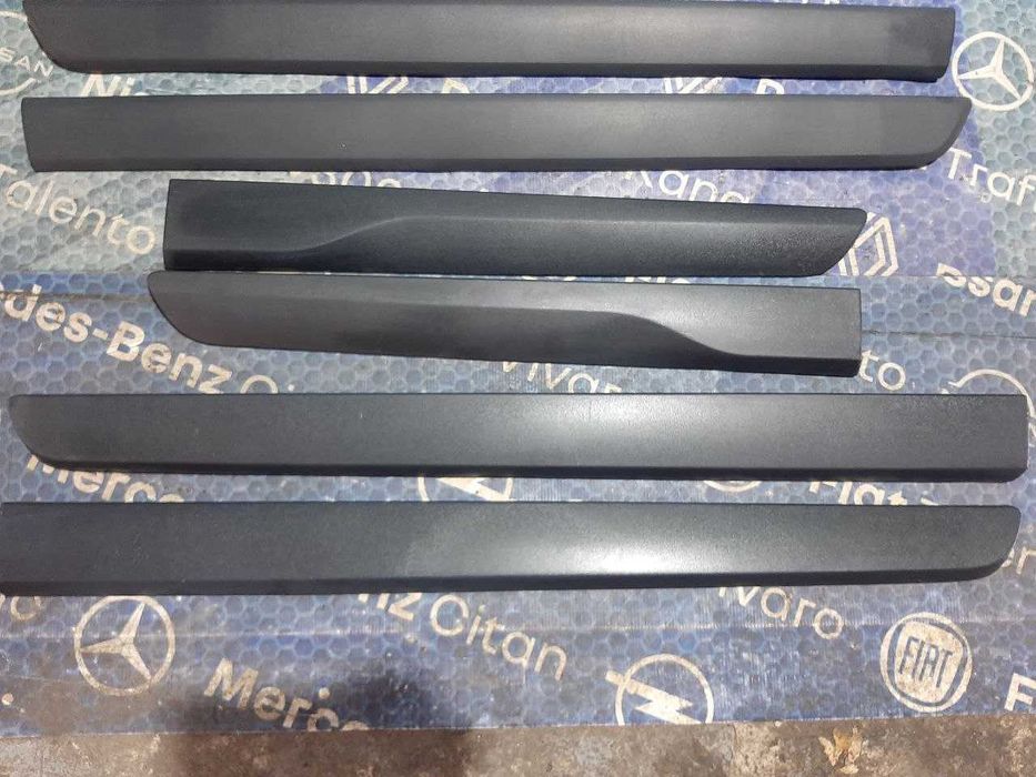 Молдінг Листва Накладка Рено Кенго Renault Kangoo Сітан Citan 08-
