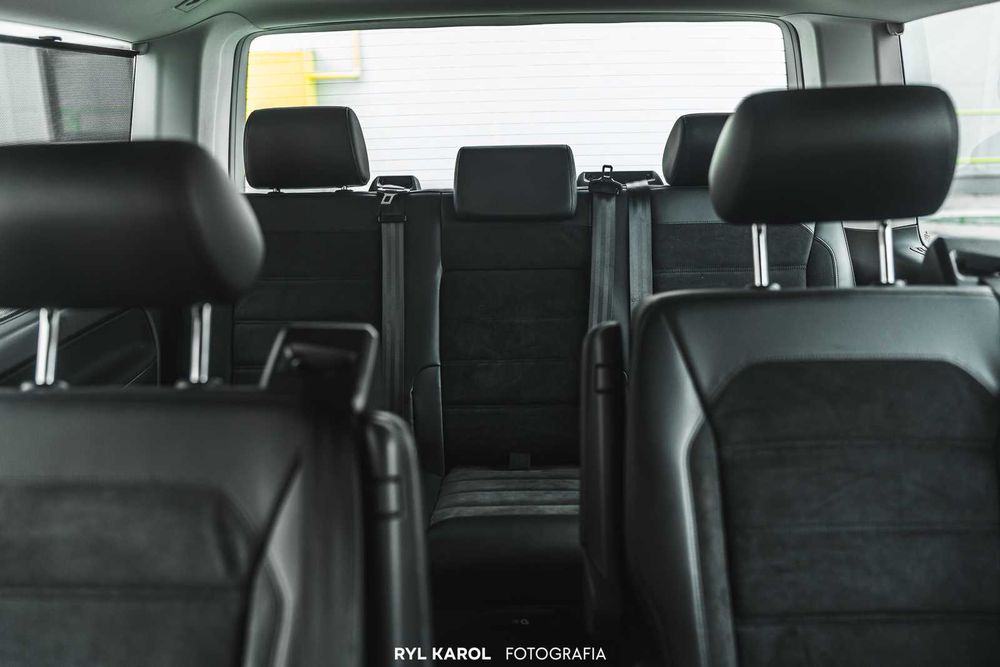 Wynajem busa VW multivan 7 - osobowy