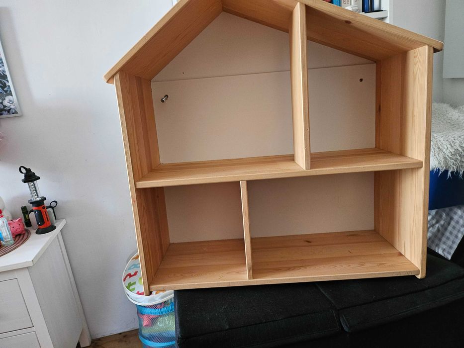 Flisat drewniany domek dla lalek ikea
