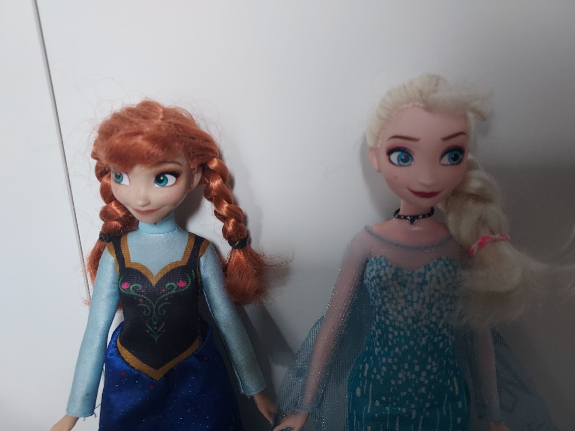 Sprzedam lub zamienię Lalki Frozen  Anna i Elsa oraz torebka - glosnk