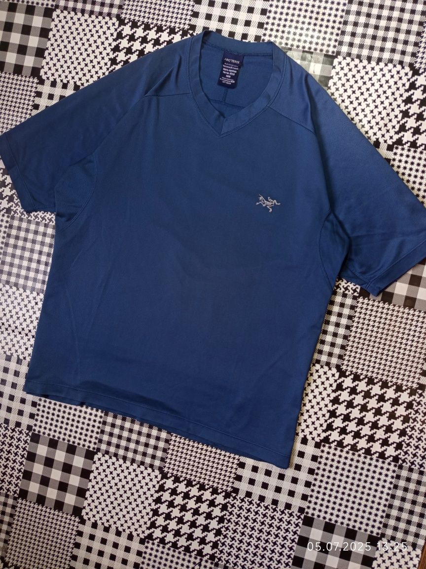 Футболка ARC'TERYX оригінальна в ідеальному стані