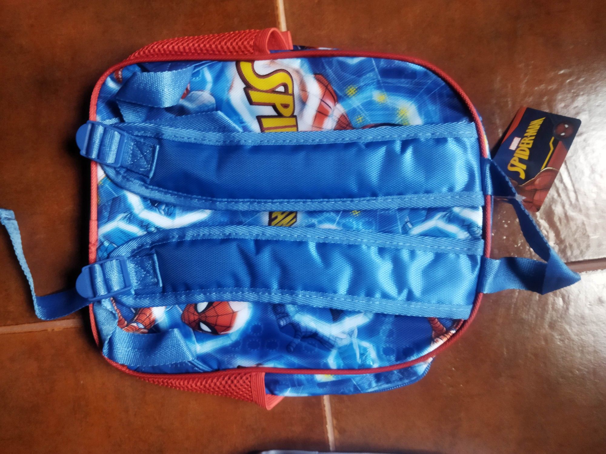 Mochila nova muito bonita 3D da Frozen e do Spyder man Spider man
