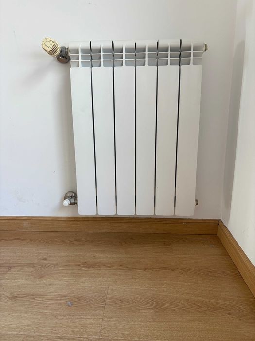 Radiador/aquecedor de parede a água Vulcano