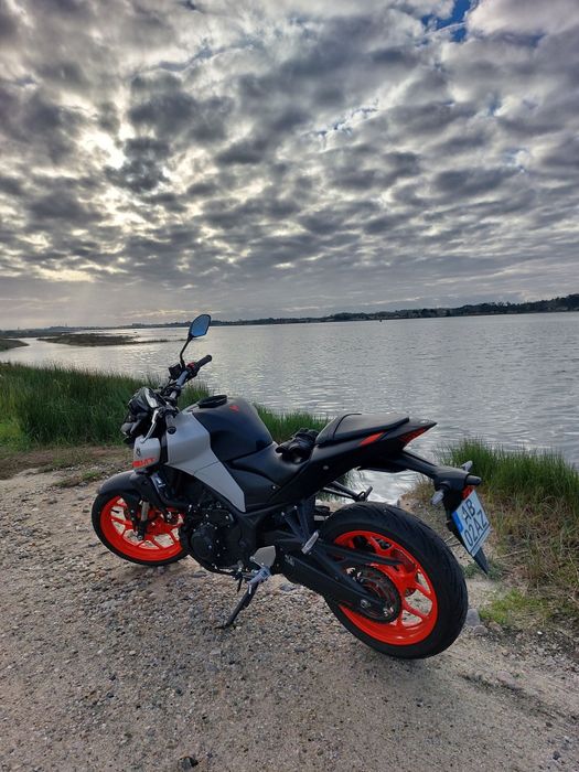 Mota Yamaha MT-03