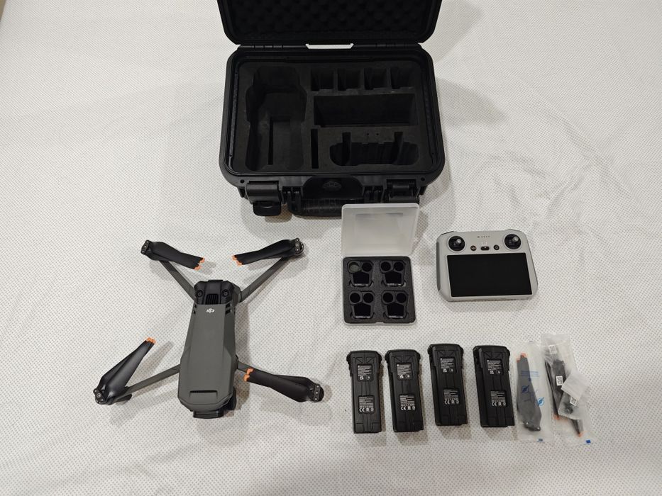 DJI Mavic 3 Pro Fly More Kit
