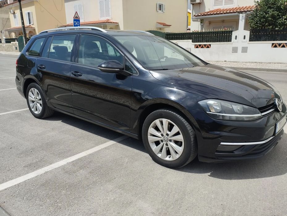 VW Golf Variant 1.6 TDi Confortline DSG