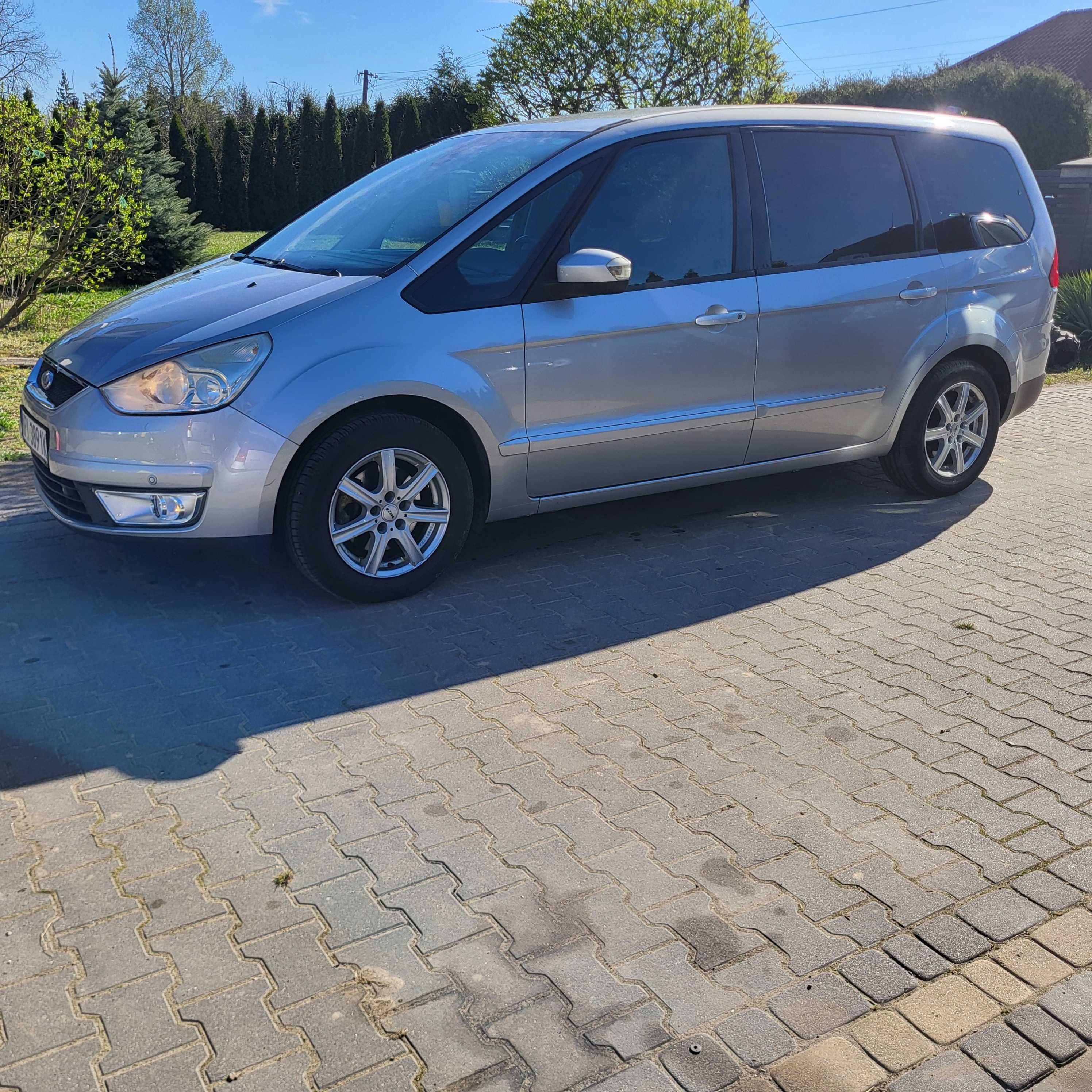 Wynajem Ford Galaxy 7-osobowy