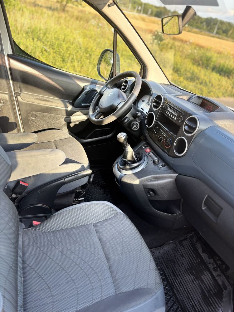 Peugeot Partner 1.6 hdi salon Polska