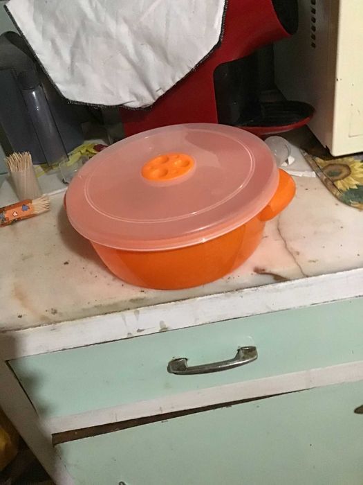 tuperware medio laranja