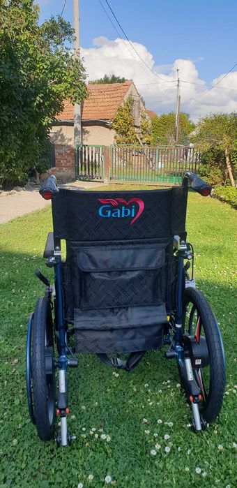 Wózek inwalidzki elektryczny