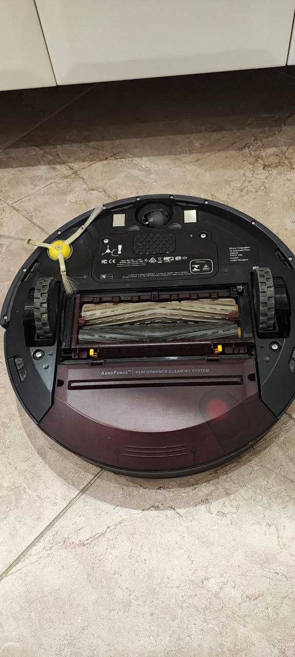 Робот пилосос iRobot Roomba 880 знижено ціну