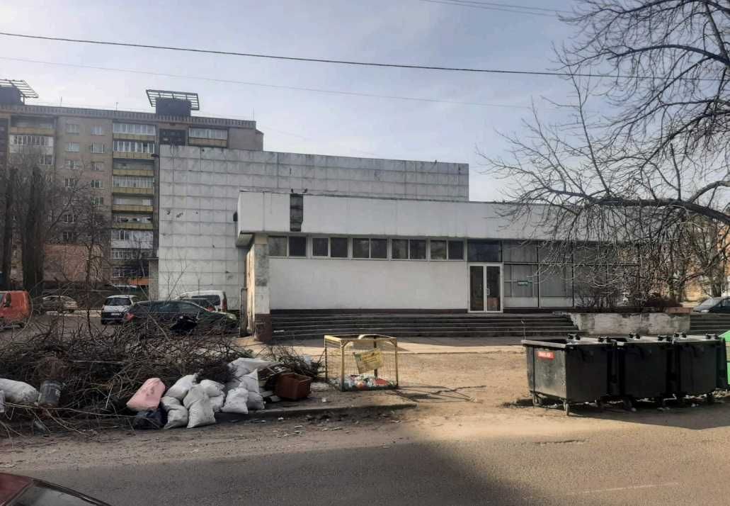 Кінотеатр з прибудовами, 1111 кв. м, вул. Смілянська, 113/1