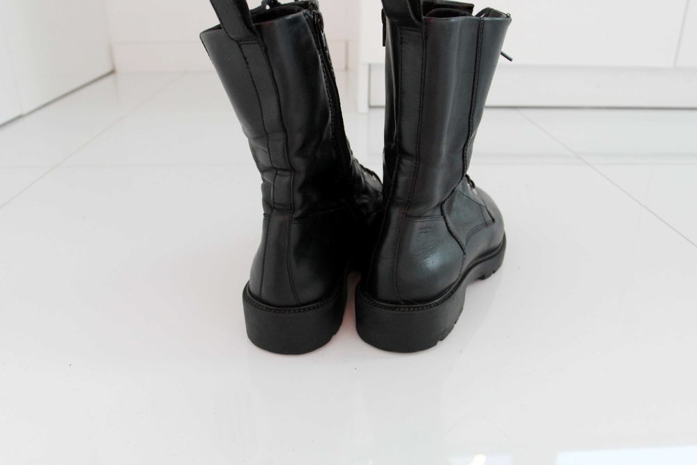 Vagabond skóra naturalna 40